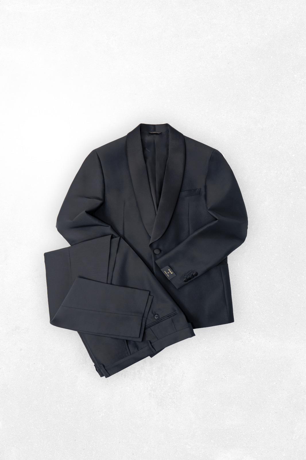 Manuel Ritz Abito uomo